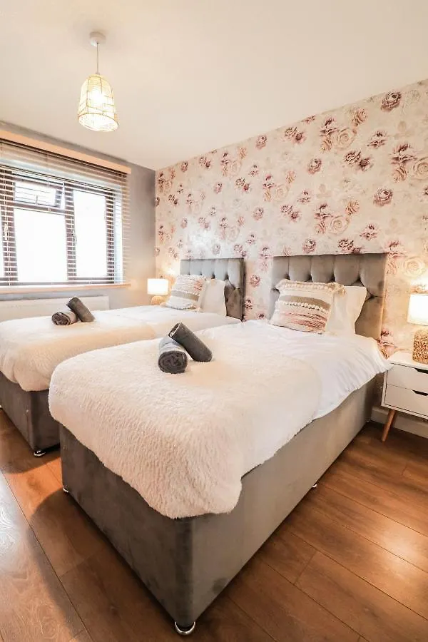 Apartment Spacious 1 Bed Flat-Free Parking Hillingdon