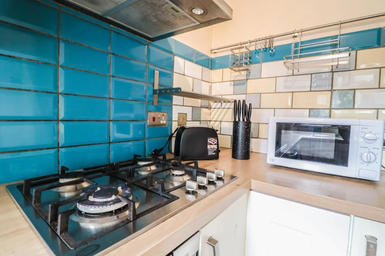 Apartment Spacious 1 Bed Flat-Free Parking Hillingdon United Kingdom